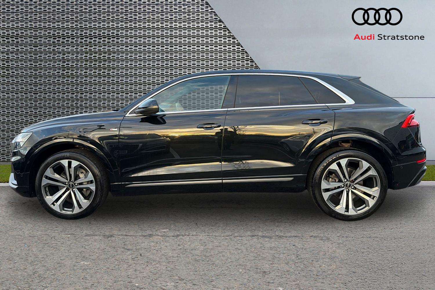 Used Audi Q8 for sale - 76475795: Photo 8