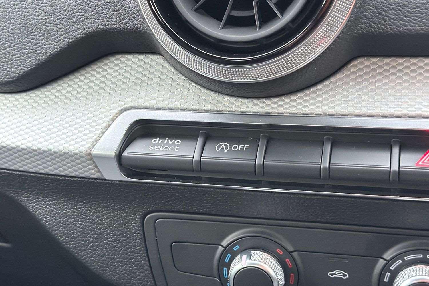 Used Audi Q2 2025 for sale - 76373780: Photo 30