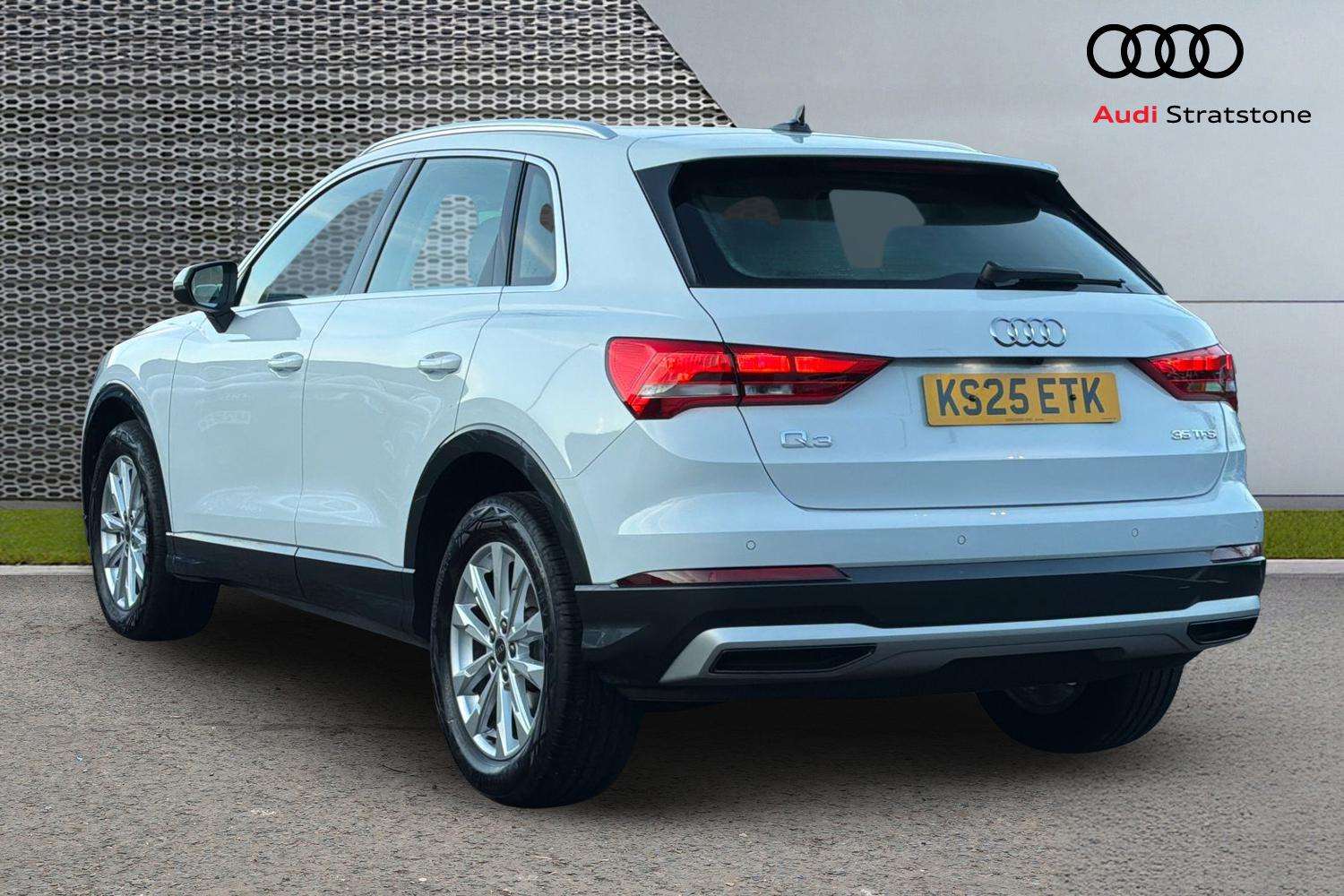 Used Audi Q3 2025 for sale - 77373718: Photo 3