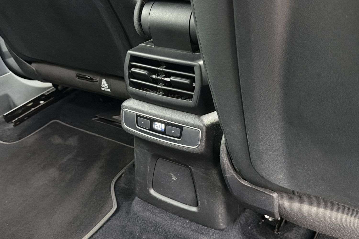 Used Audi Q4 e-tron 2022 for sale - 76967890: Photo 23