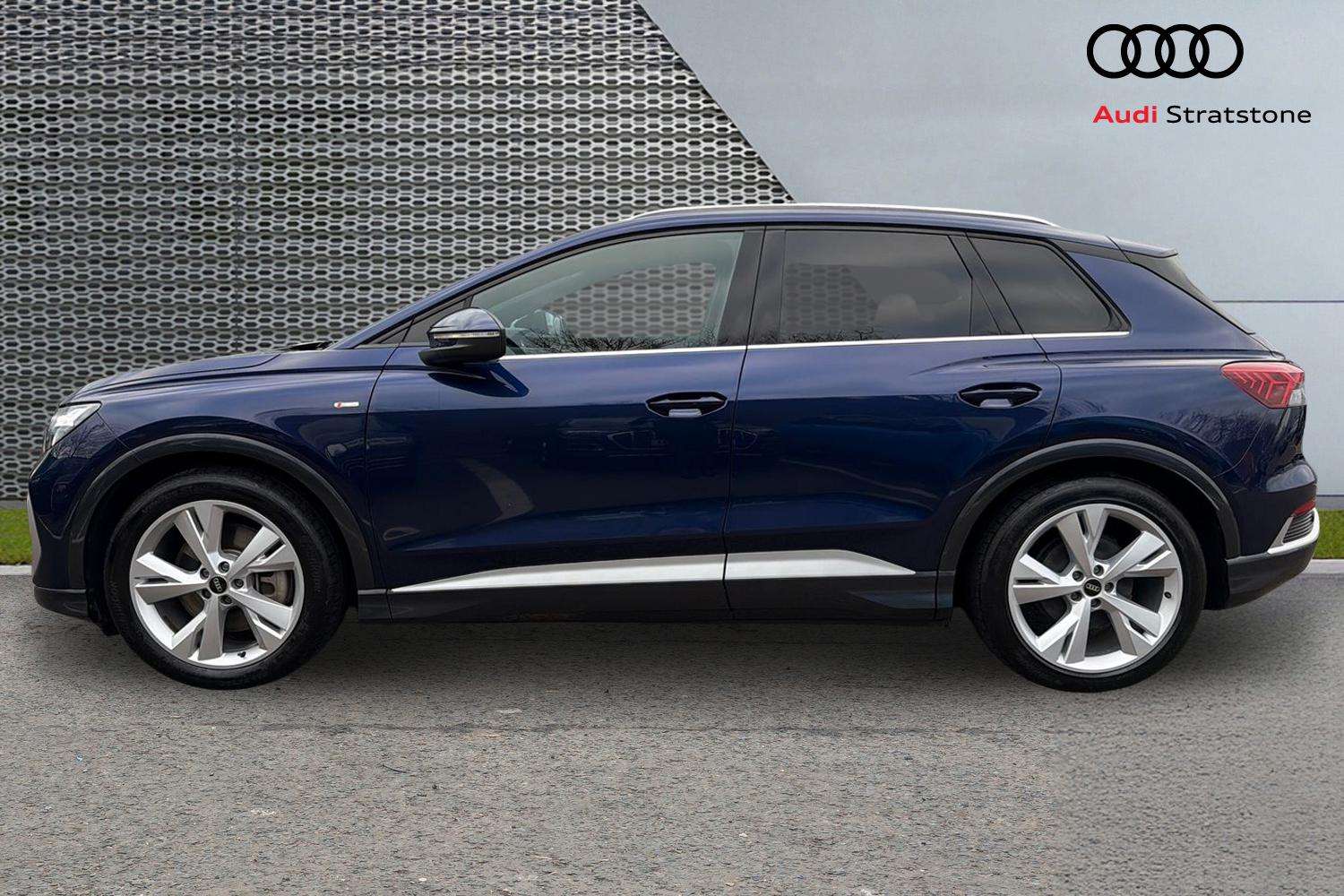 Used Audi Q4 e-tron 2022 for sale - 76967890: Photo 8
