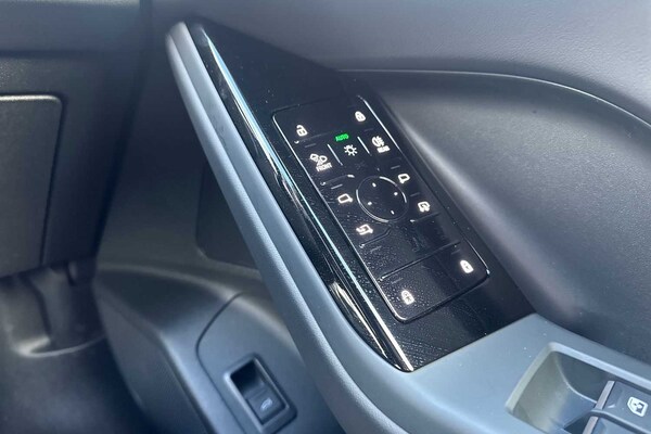 Used Audi Q6 e-tron 2025 for sale - 74716980: Photo 22