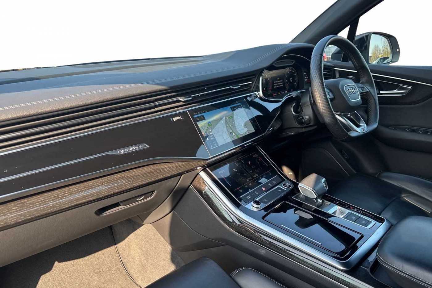Used Audi Q7 2022 for sale - 76339686: Photo 2