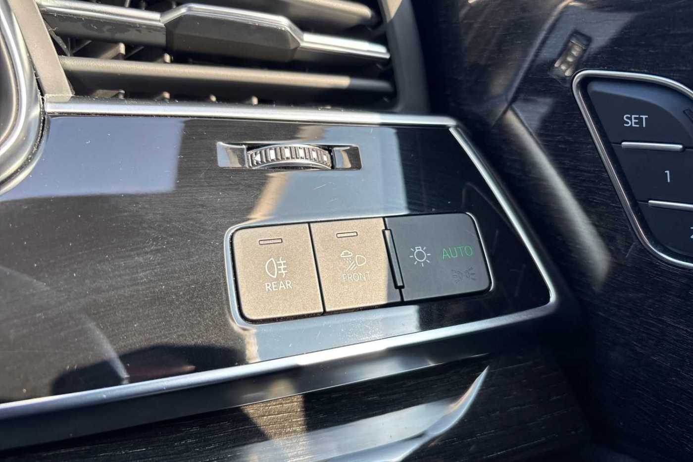 Used Audi Q7 2022 for sale - 76339686: Photo 33