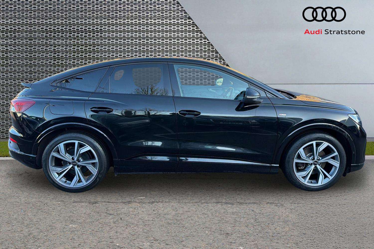 Used Audi Q4 e-tron for sale - 76804999: Photo 4
