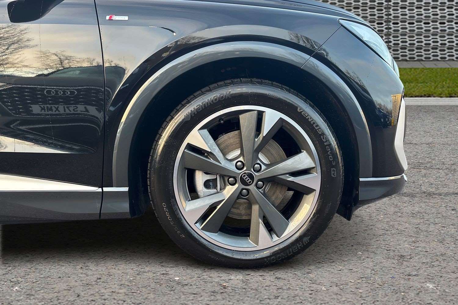 Used Audi Q4 e-tron 2025 for sale - 77772362: Photo 10