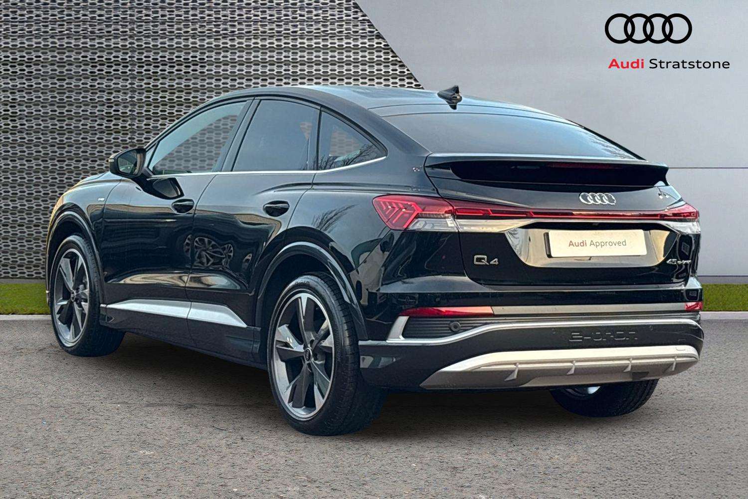 Used Audi Q4 e-tron 2025 for sale - 77772362: Photo 3