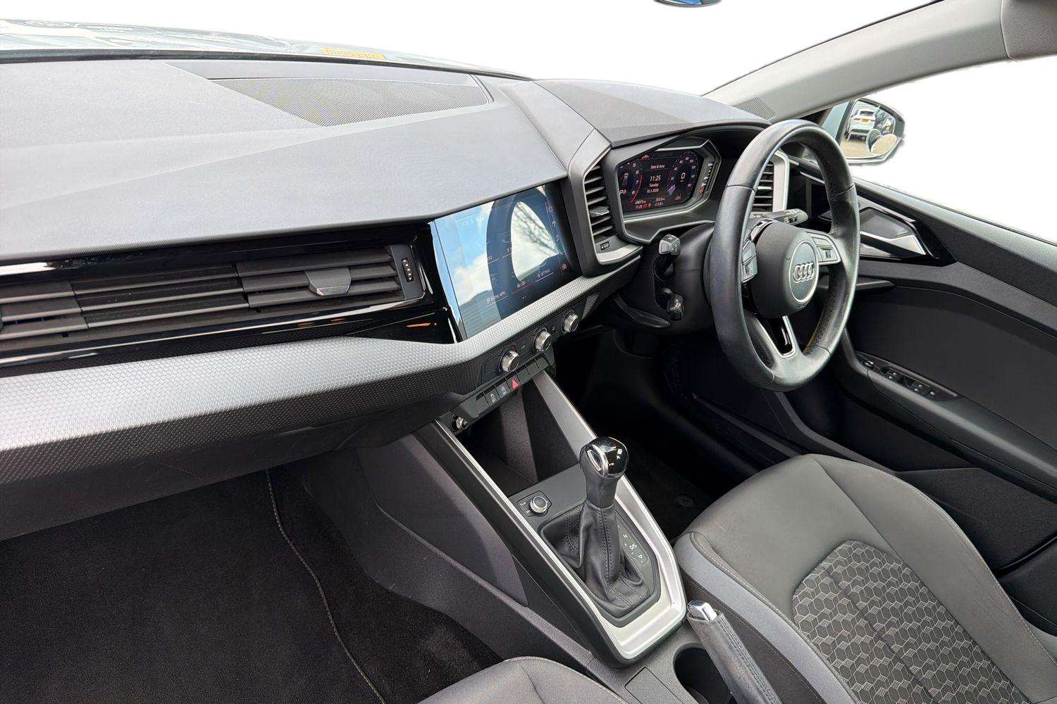 Used Audi A1 2021 for sale - 77859885: Photo 2