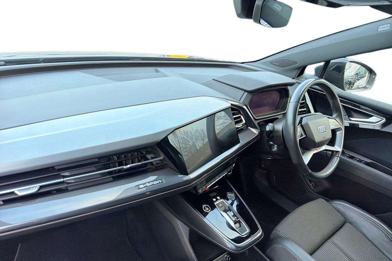 Used Audi Q4 e-tron 2021 for sale - 77135024: Photo 2