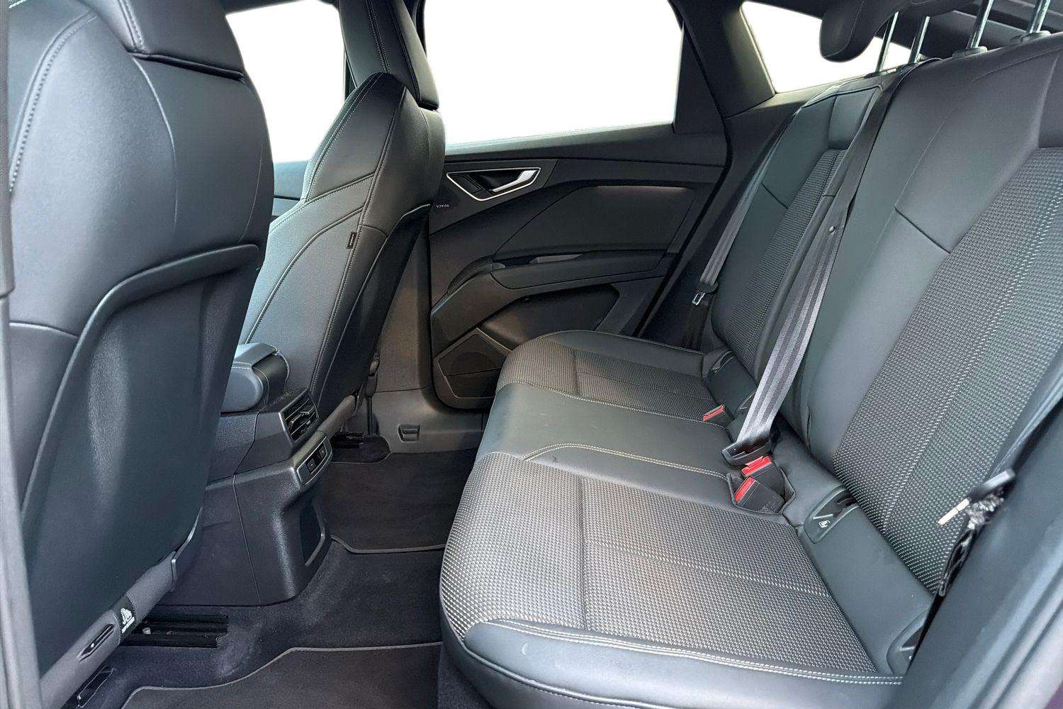 Used Audi Q4 e-tron 2021 for sale - 77135024: Photo 21