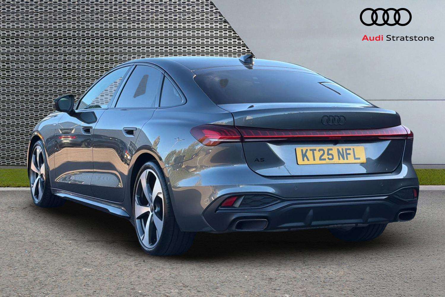 Used Audi A5 2025 for sale - 76088124: Photo 3