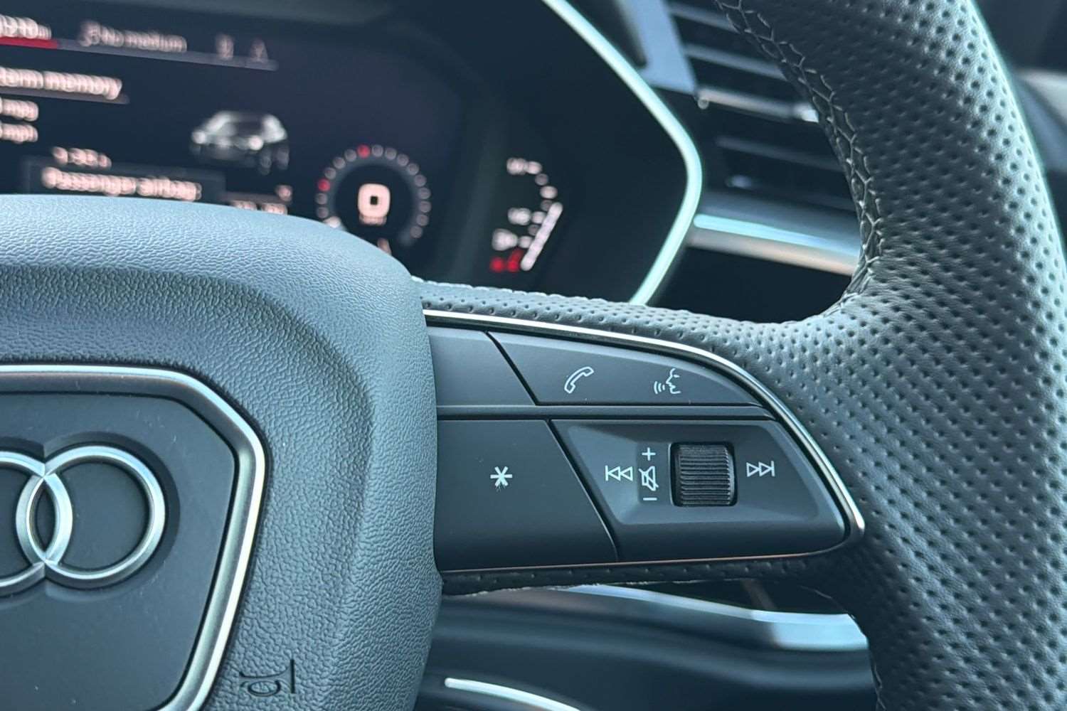 Used Audi Q3 2025 for sale - 77135039: Photo 17