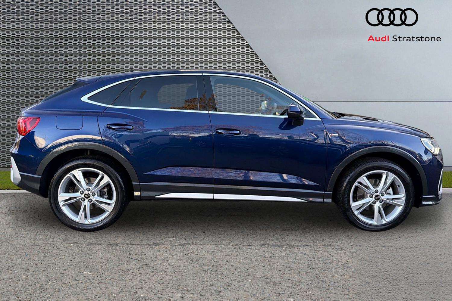 Used Audi Q3 2025 for sale - 77135039: Photo 4