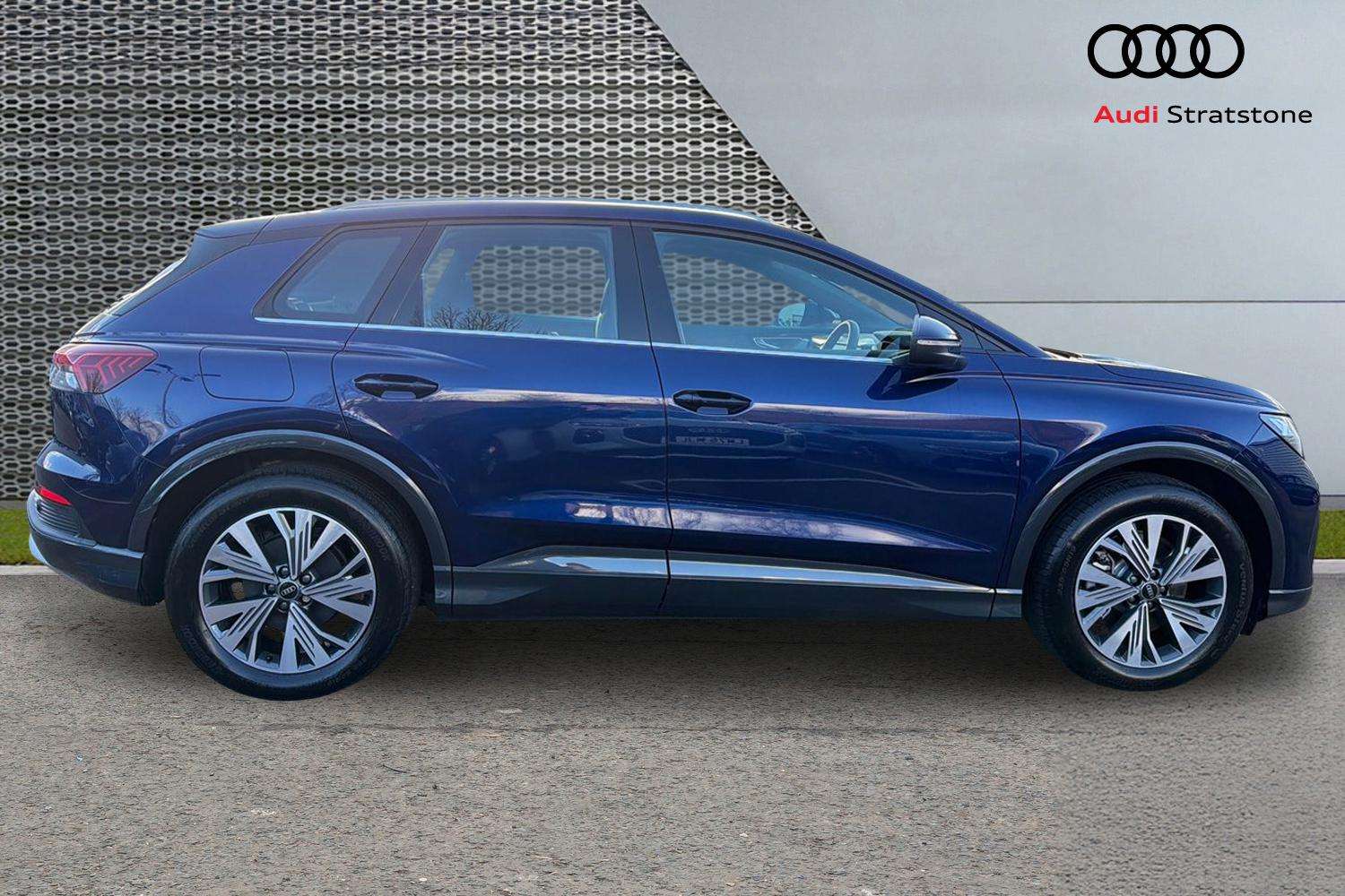 Used Audi Q4 e-tron 2025 for sale - 77472518: Photo 4