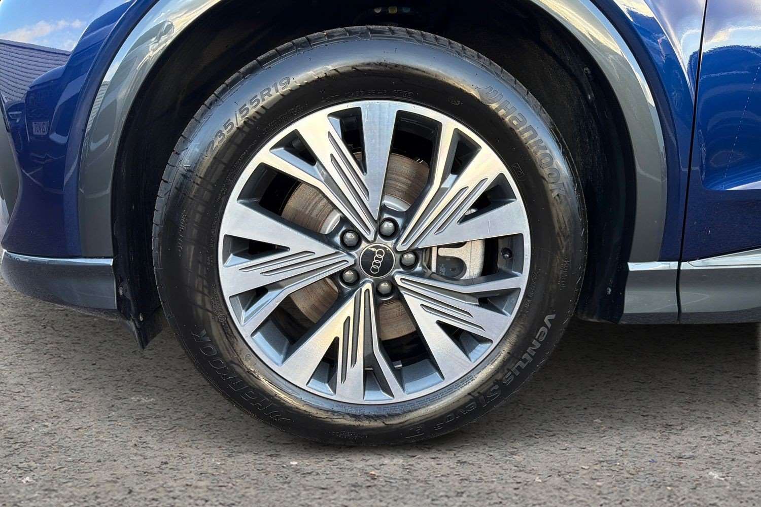 Used Audi Q4 e-tron 2025 for sale - 77472518: Photo 9