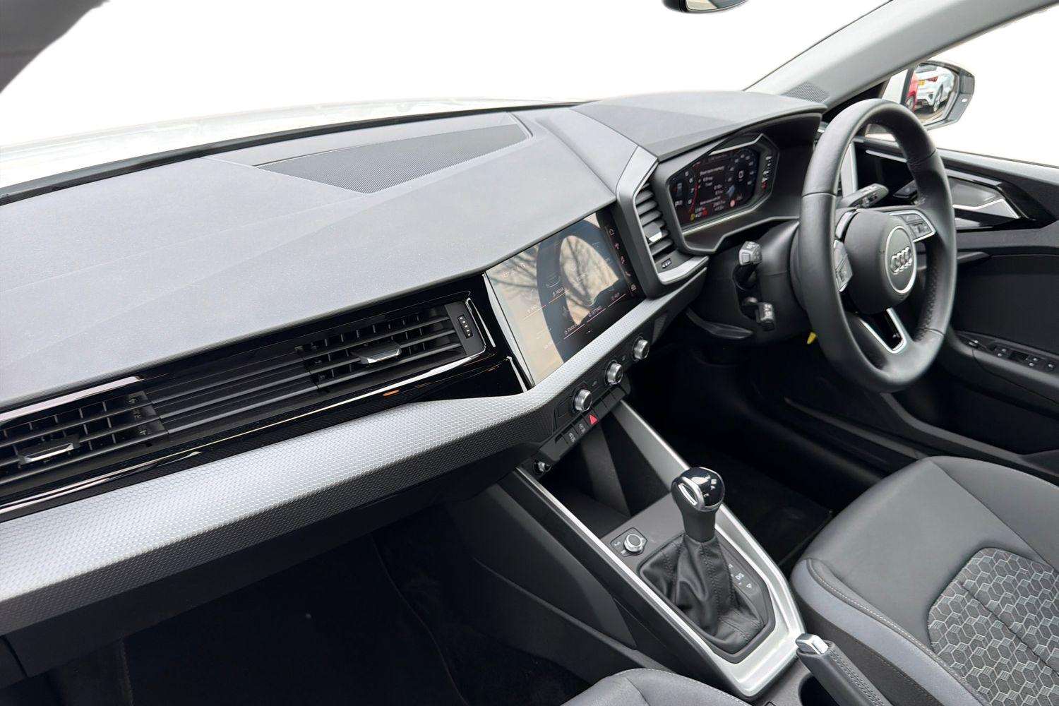 Used Audi A1 2024 for sale - 77995881: Photo 2