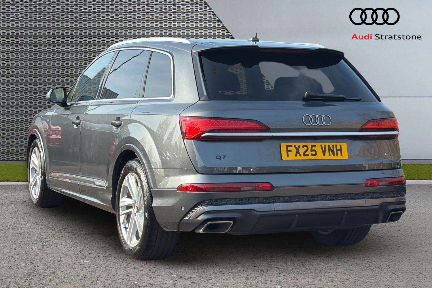 Used Audi Q7 2025 for sale - 78173921: Photo 3