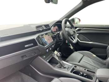 Used Audi Q3 2023 for sale - 74716422: Photo