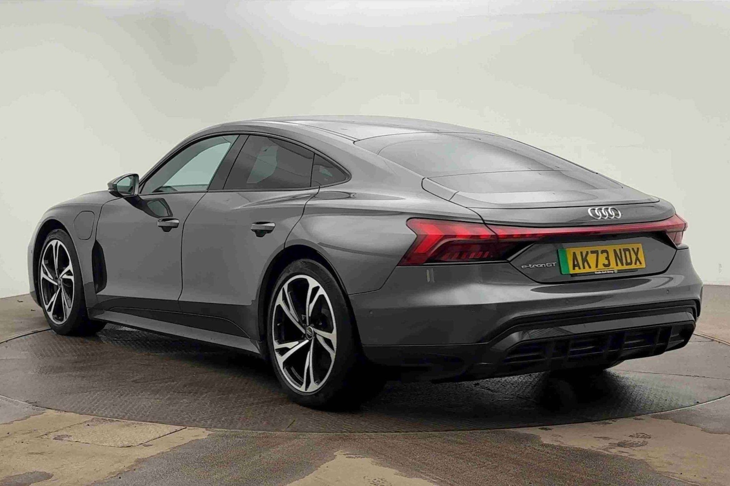 Used Audi e-tron GT 2023 for sale - 77772114: Photo 3