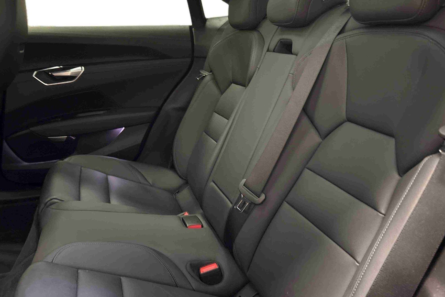 Used Audi e-tron GT 2023 for sale - 77772114: Photo 7