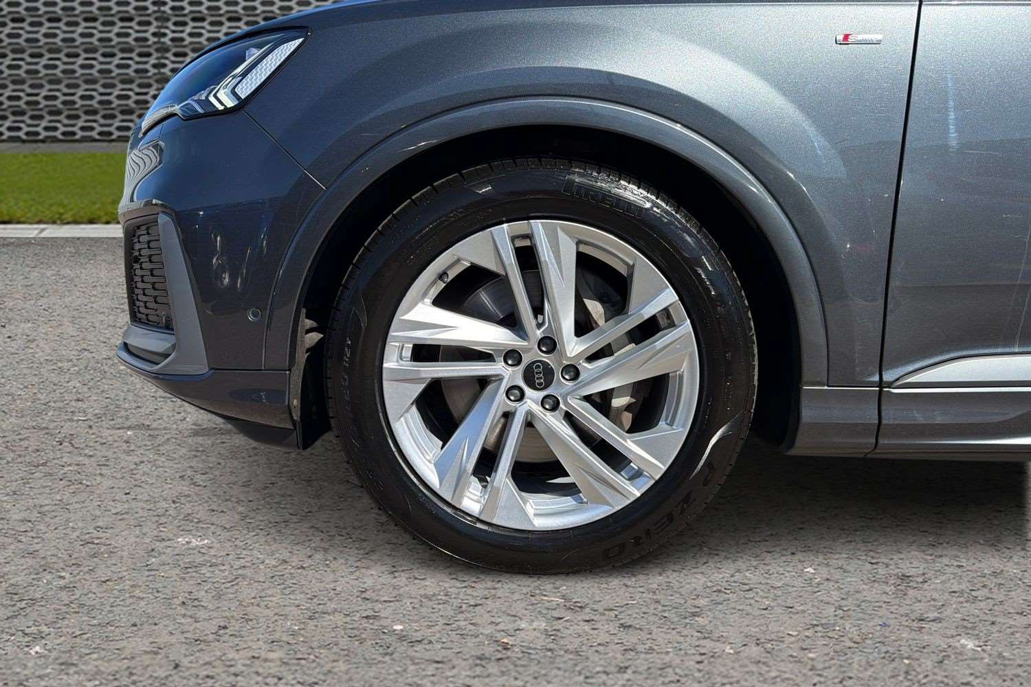 Used Audi Q7 2023 for sale - 78161185: Photo 9