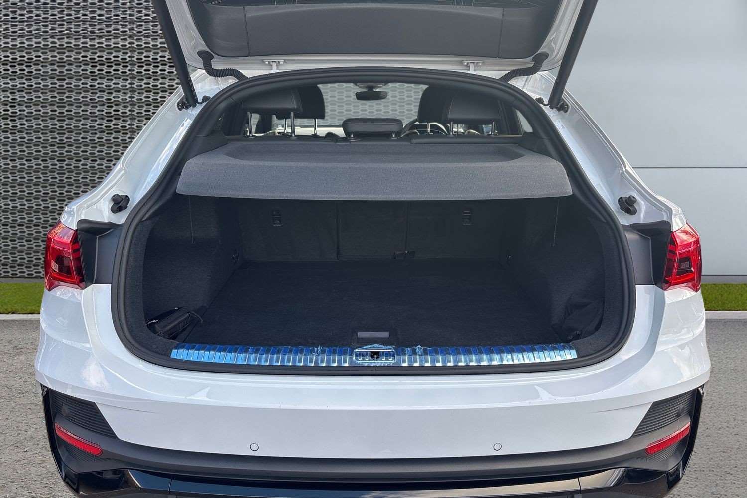 Used Audi Q3 2024 for sale - 76488096: Photo 13