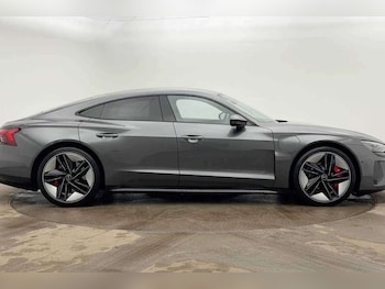 Used Audi RS e-tron GT 2021 for sale - 77294221: Photo