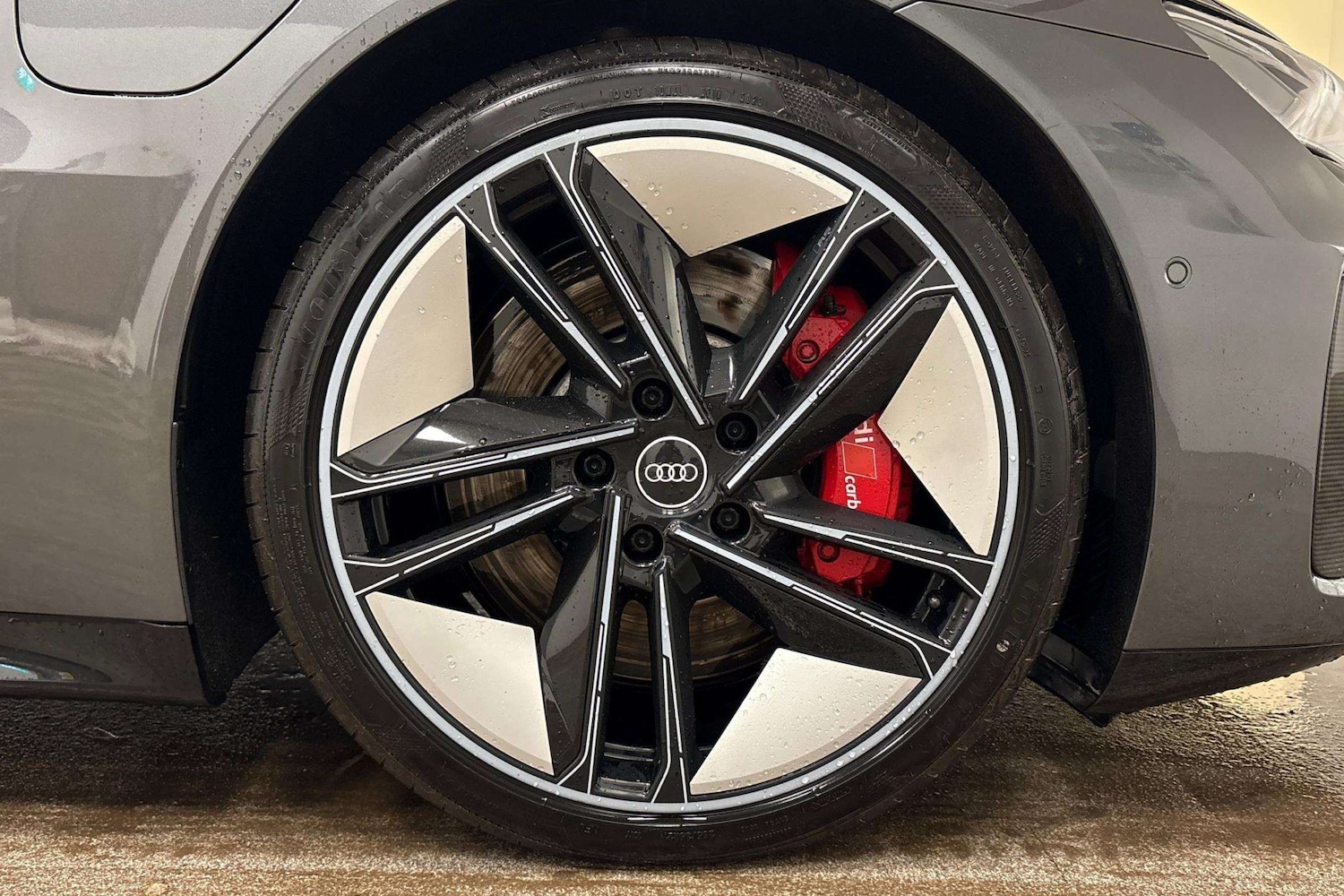 Used Audi RS e-tron GT 2021 for sale - 77294221: Photo 4