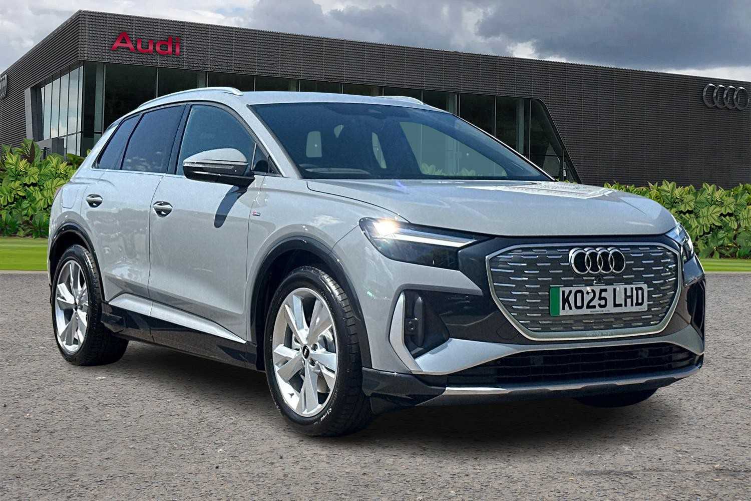 Used Audi Q4 e-tron 2025 for sale - 76015909: Photo 1