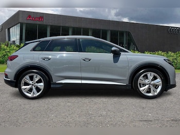 Used Audi Q4 e-tron 2025 for sale - 76015909: Photo 4