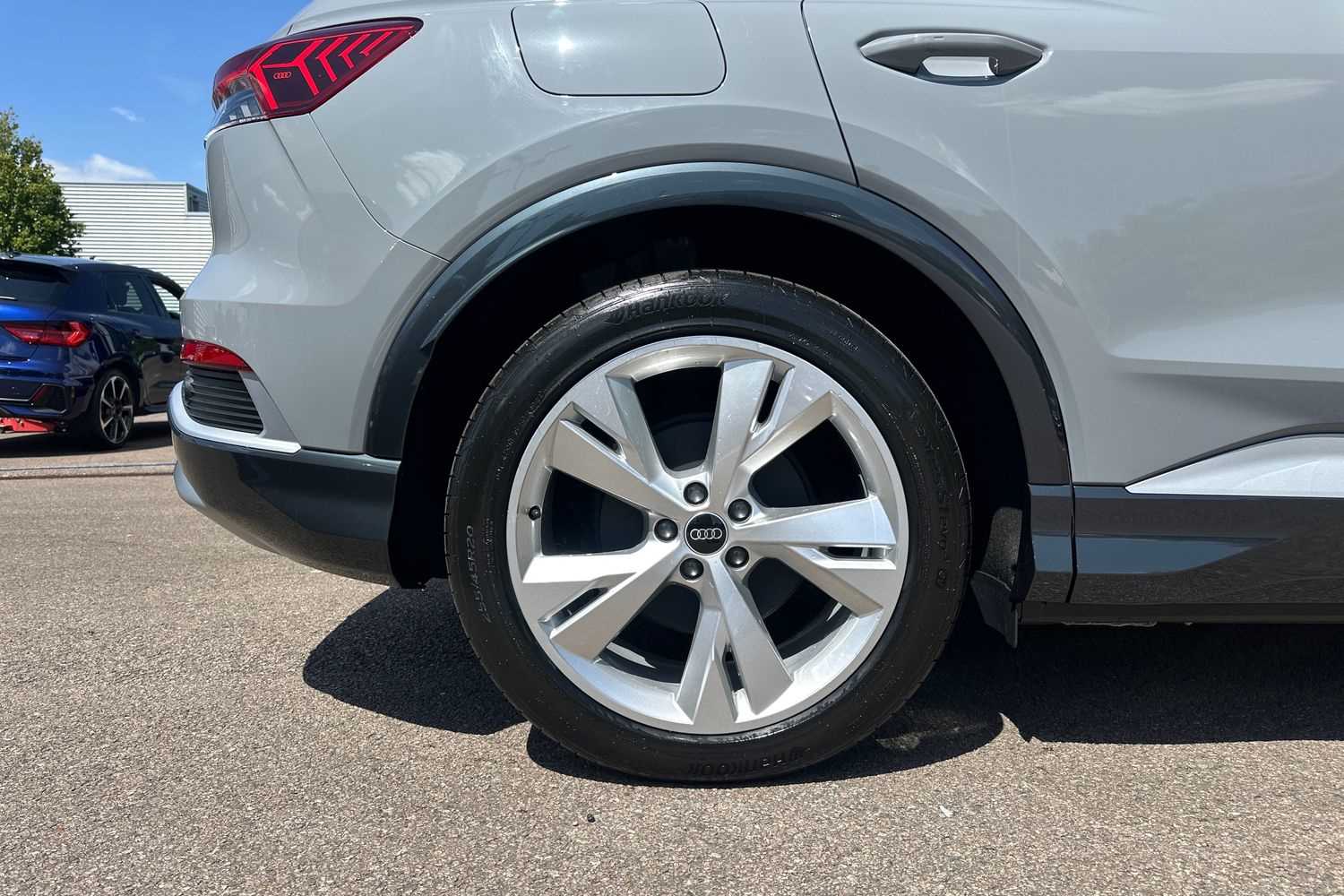 Used Audi Q4 e-tron 2025 for sale - 76015909: Photo 5