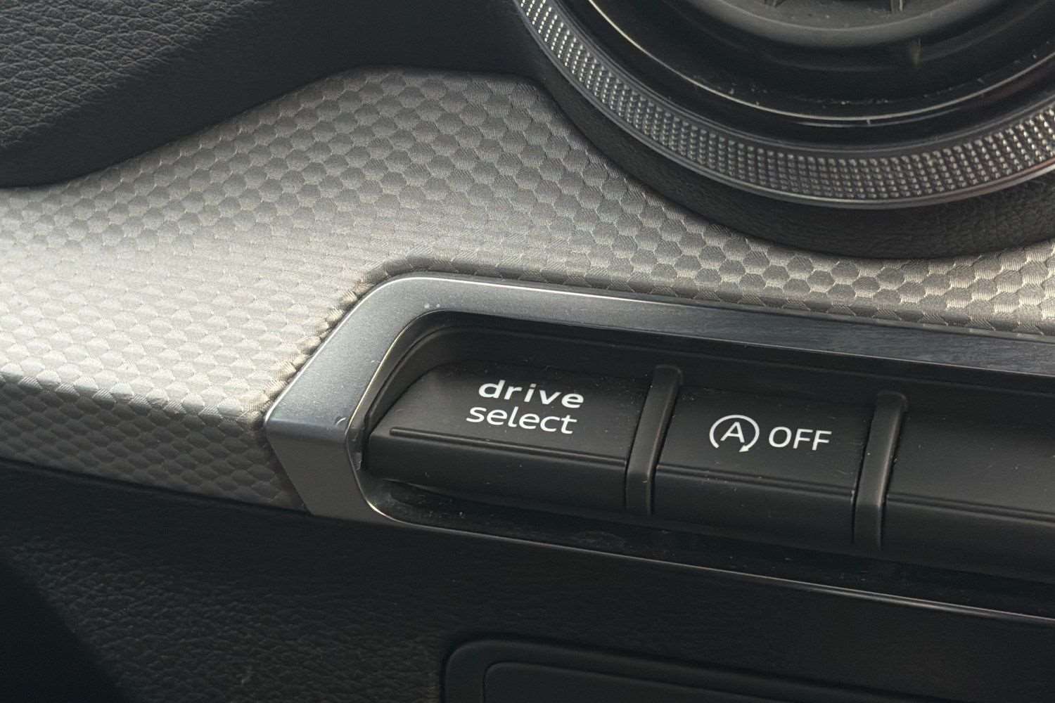 Used Audi Q2 2024 for sale - 77913745: Photo 30