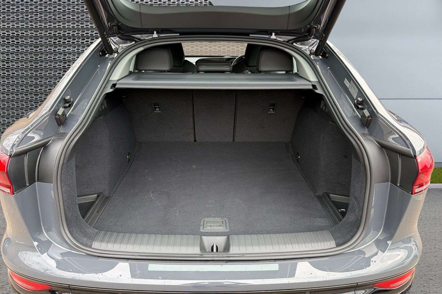 Used Audi Q6 e-tron 2026 for sale - 78129682: Photo 13