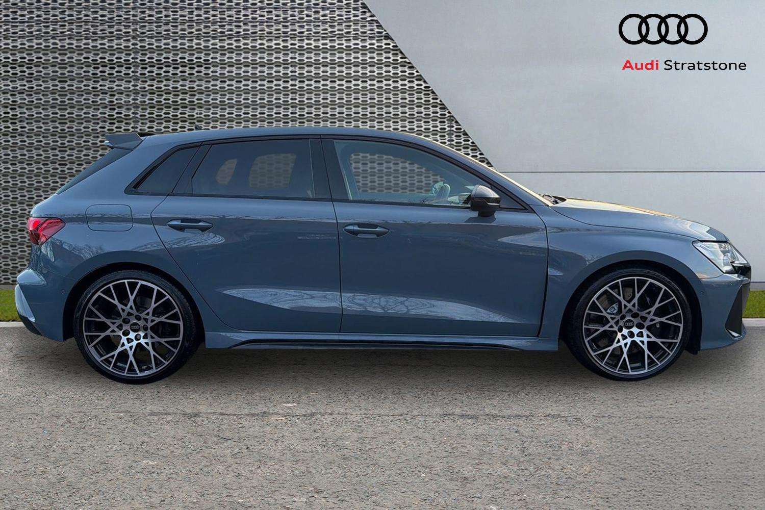 Used Audi RS3 2025 for sale - 77414784: Photo 4