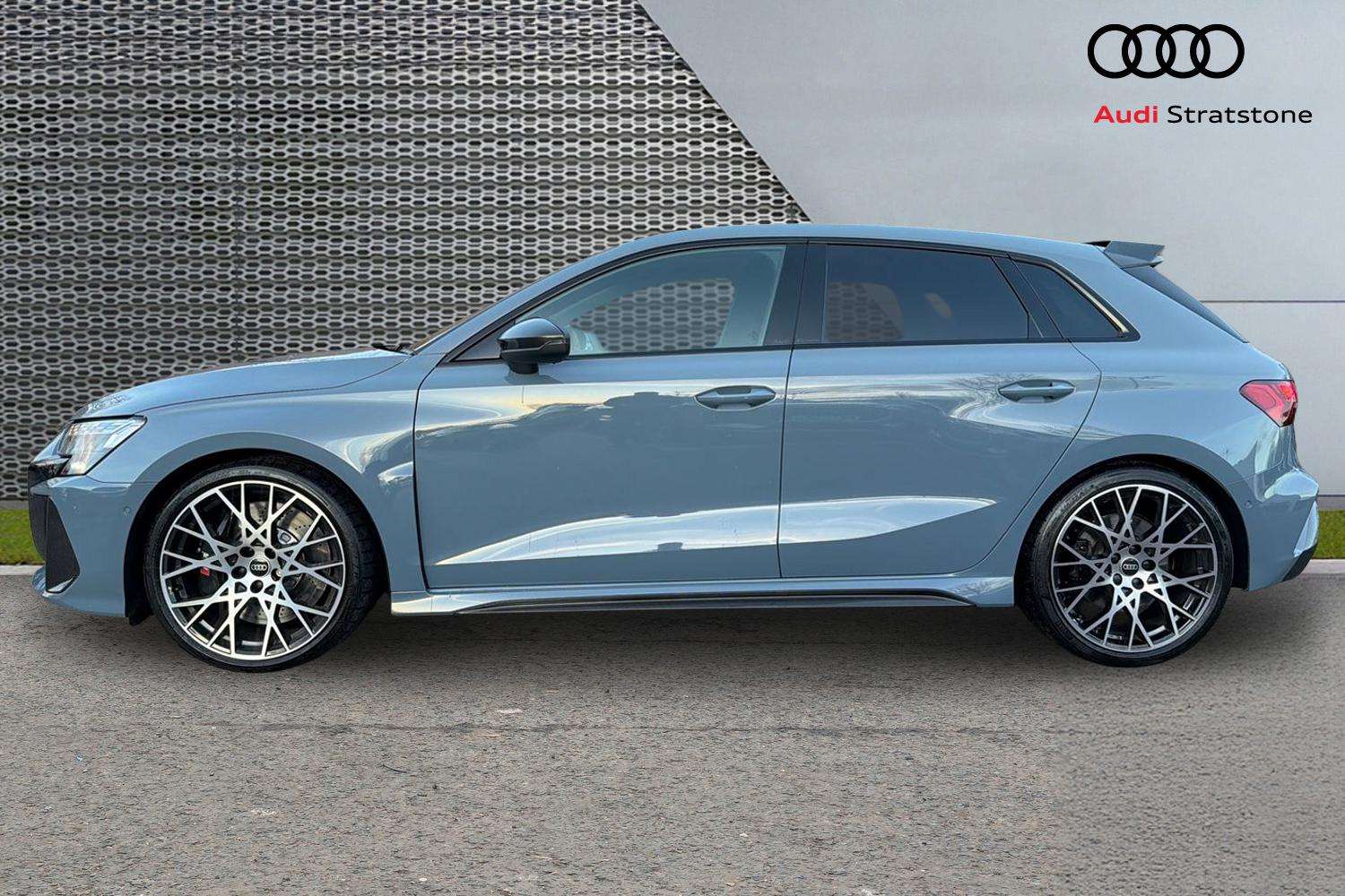 Used Audi RS3 2025 for sale - 77414784: Photo 8