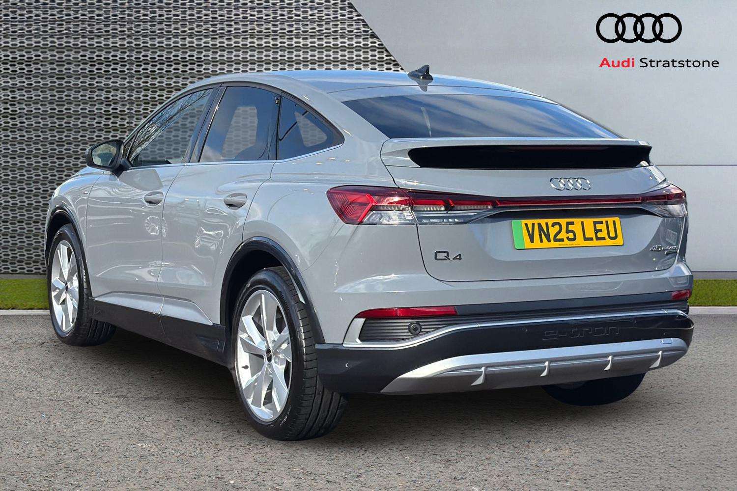 Used Audi Q4 e-tron 2025 for sale - 77443370: Photo 3