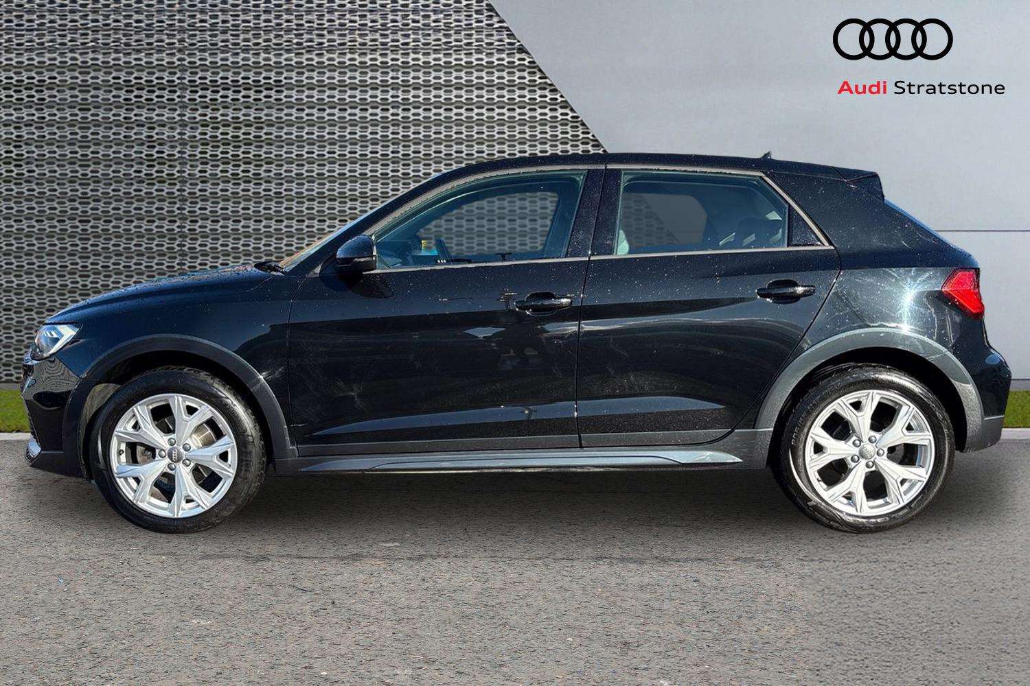 Used Audi A1 2020 for sale - 77577235: Photo 8