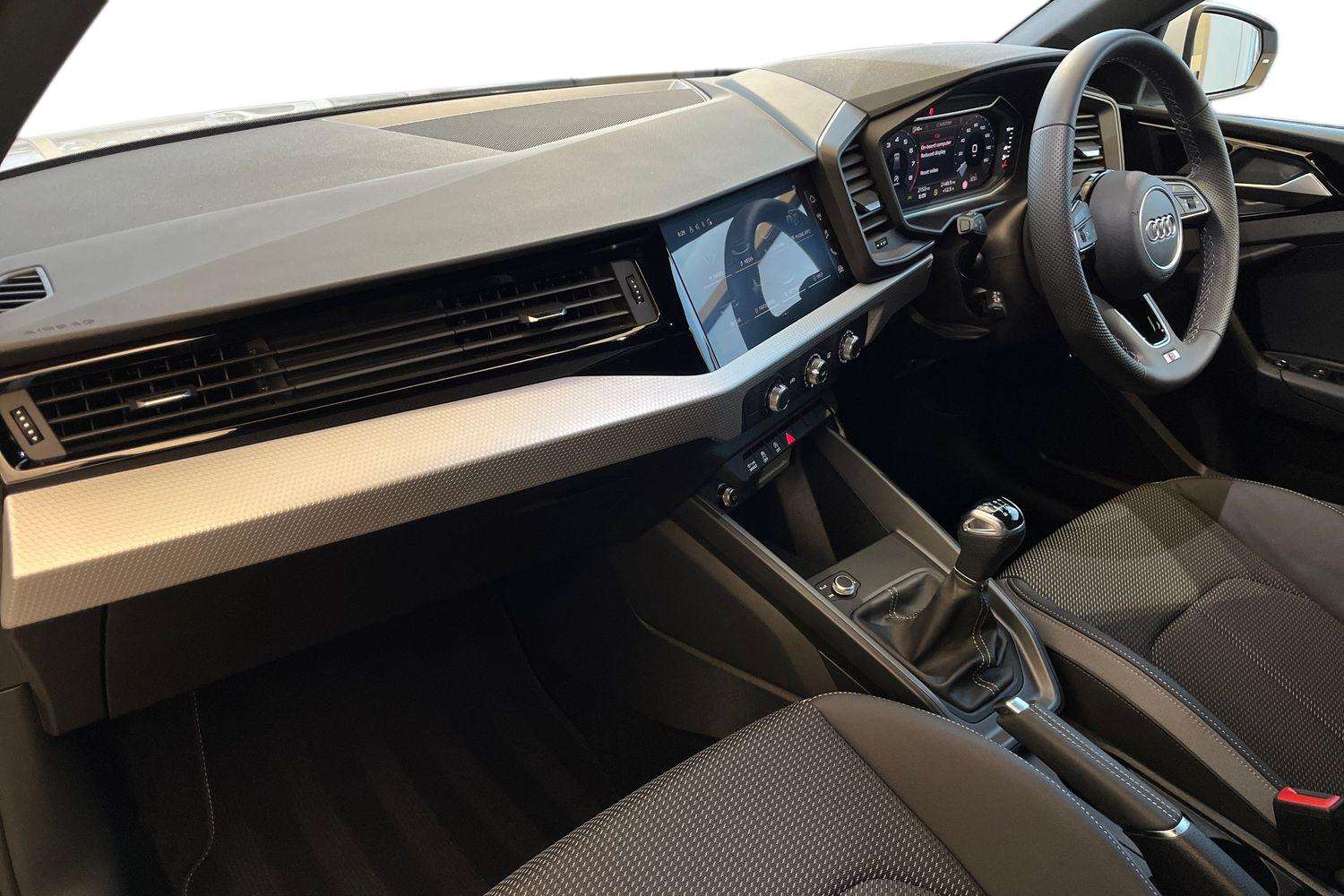 Used Audi A1 for sale - 77219719: Photo 2