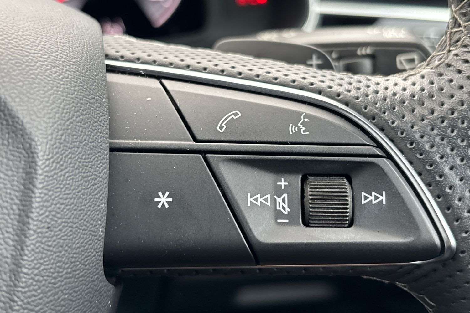 Used Audi Q8 2022 for sale - 76575993: Photo 17