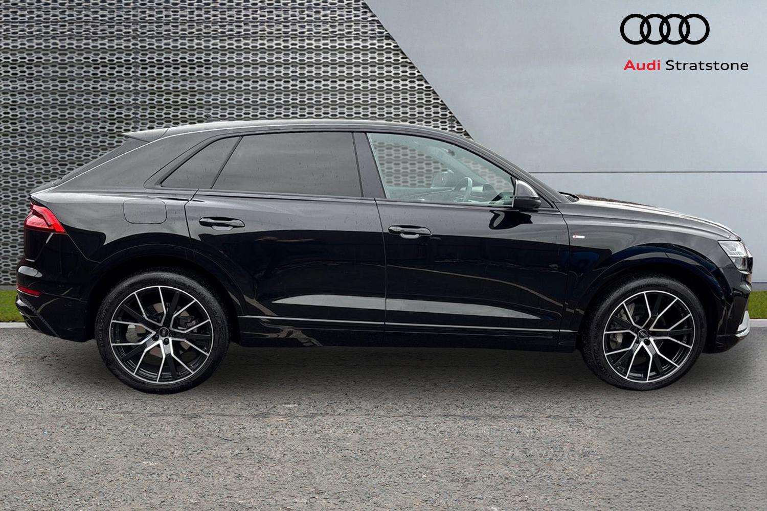 Used Audi Q8 2022 for sale - 76575993: Photo 4