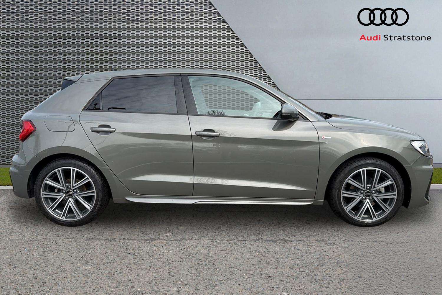 Used Audi A1 2025 for sale - 77996131: Photo 4