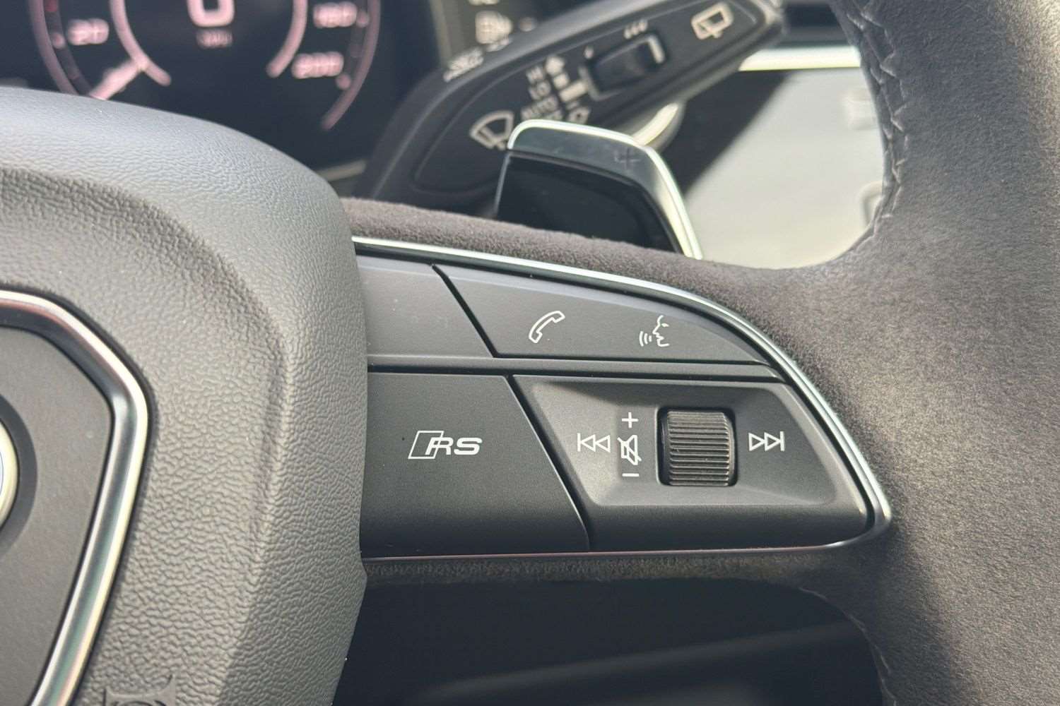 Used Audi RS Q8 2023 for sale - 76587739: Photo 17