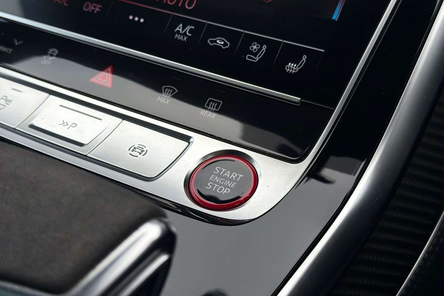 Used Audi RS Q8 2023 for sale - 76587739: Photo 29