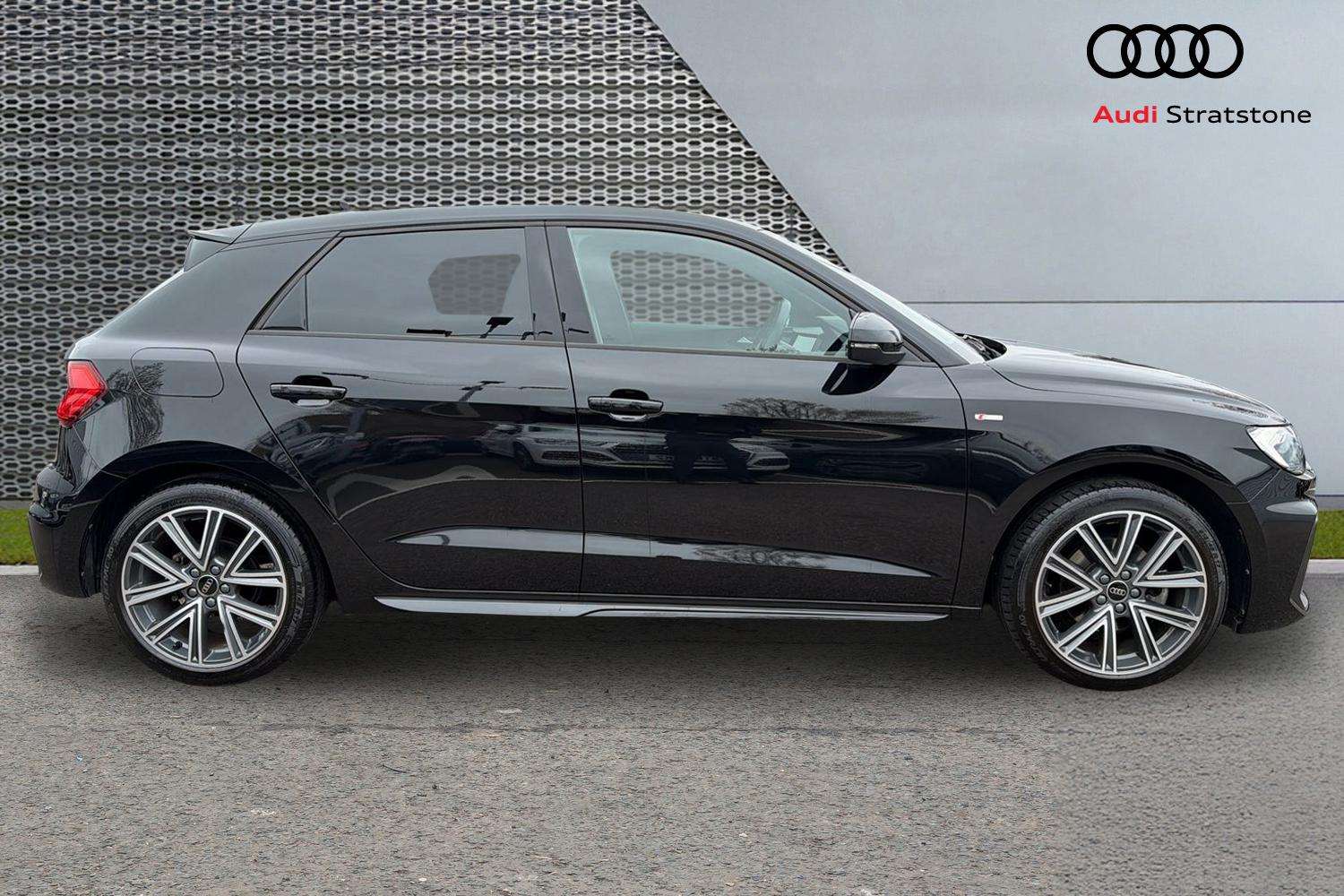 Used Audi A1 2024 for sale - 78010220: Photo 4