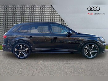 Used Audi Q7 2022 for sale - 77443345: Photo