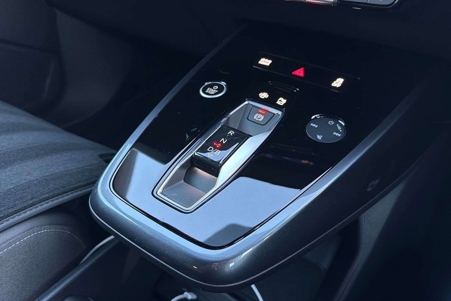 Used Audi Q4 e-tron 2025 for sale - 77811018: Photo 15