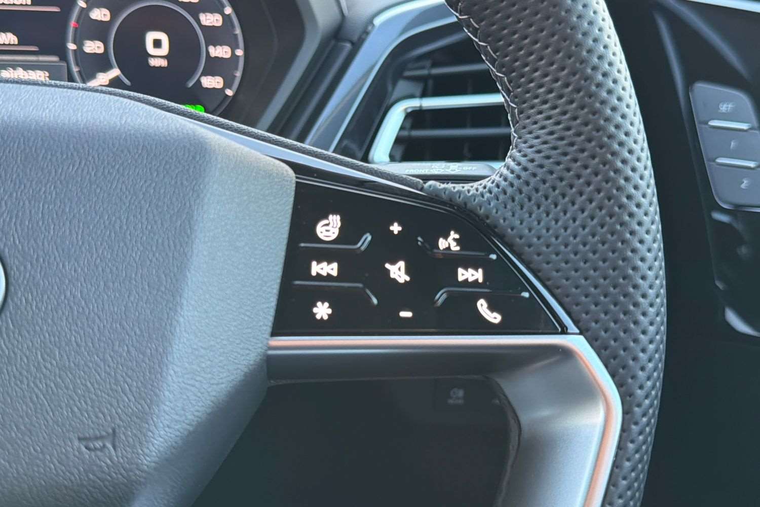 Used Audi Q4 e-tron 2025 for sale - 77811018: Photo 17