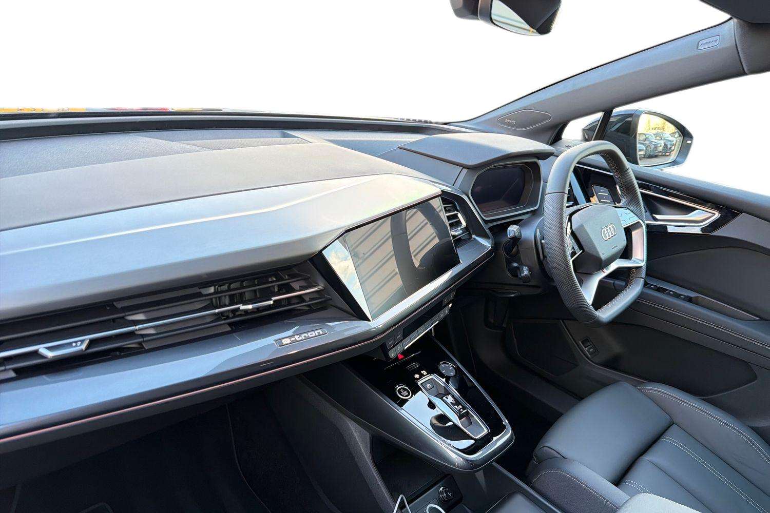 Used Audi Q4 e-tron 2025 for sale - 77811018: Photo 2