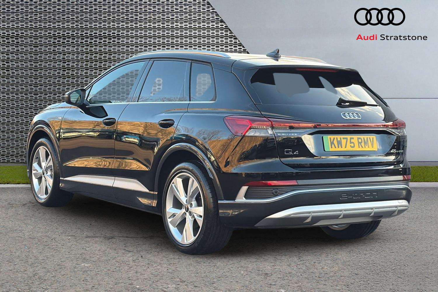 Used Audi Q4 e-tron 2025 for sale - 77811018: Photo 3