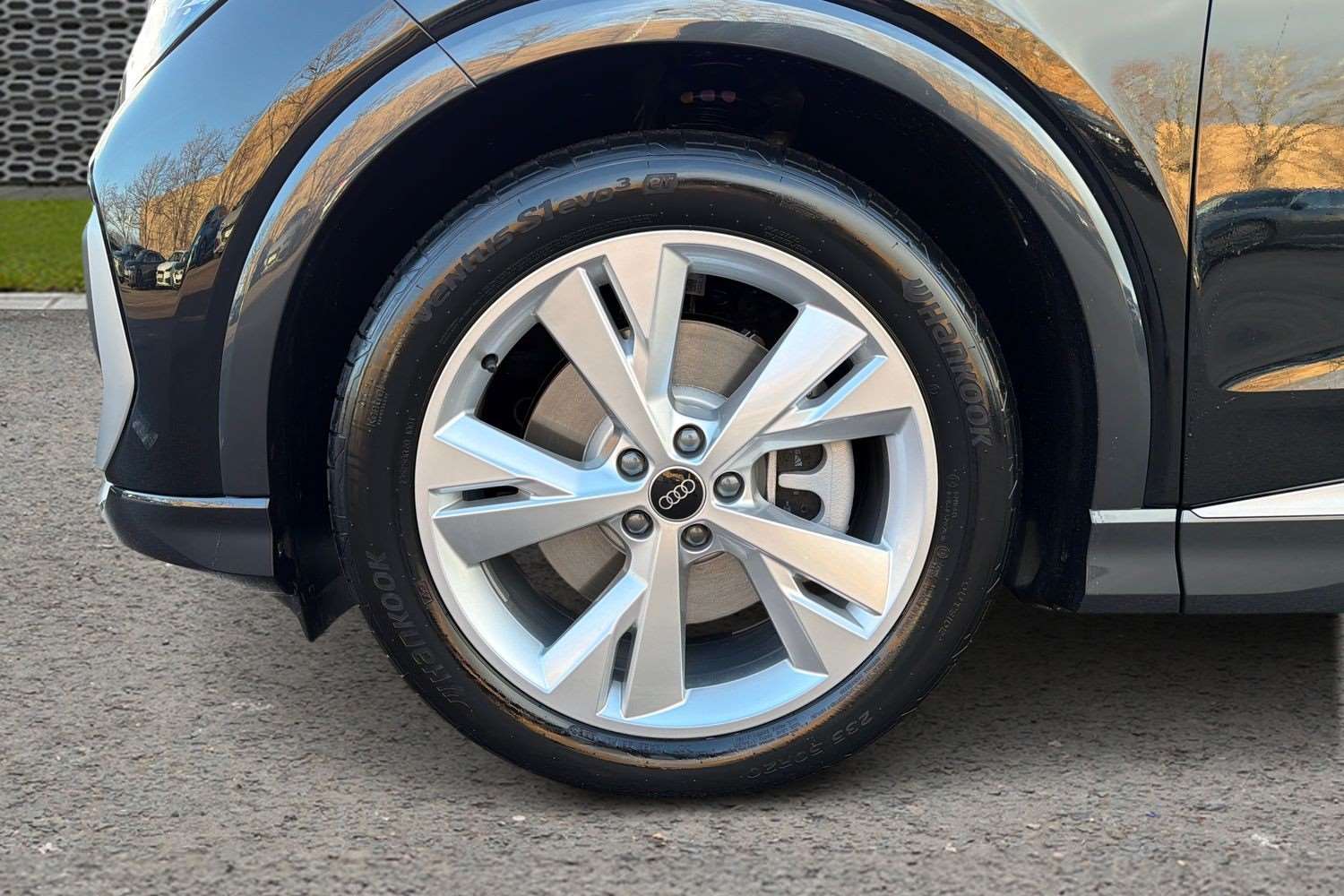 Used Audi Q4 e-tron 2025 for sale - 77811018: Photo 9